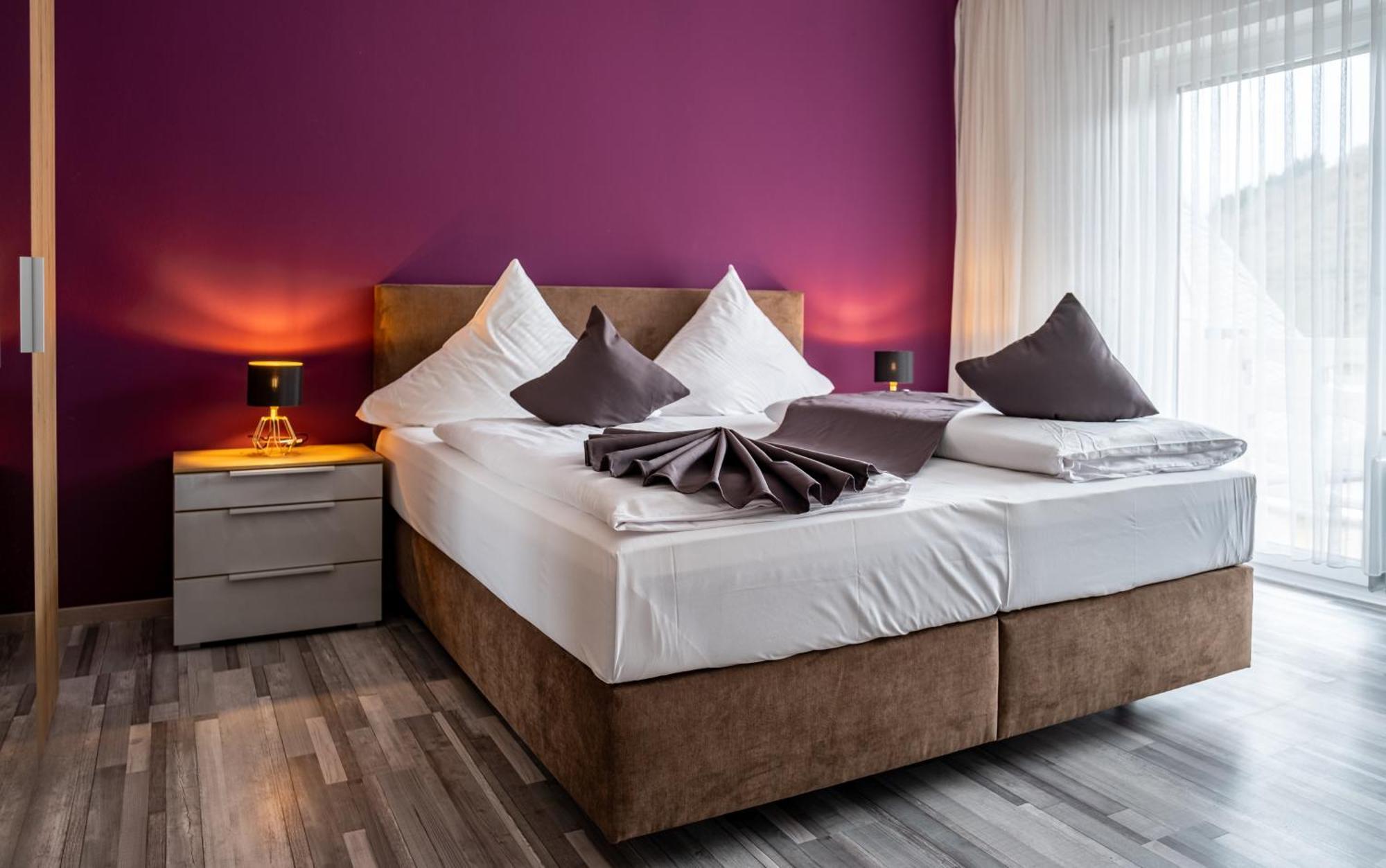 Mike'S Mosel Lodge ทรัยส์-คาร์เดิน ภายนอก รูปภาพ