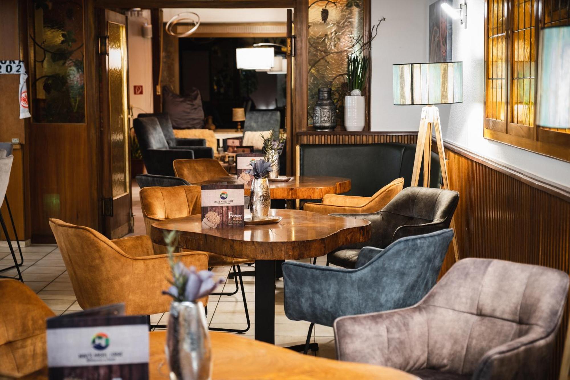 Mike'S Mosel Lodge ทรัยส์-คาร์เดิน ภายนอก รูปภาพ