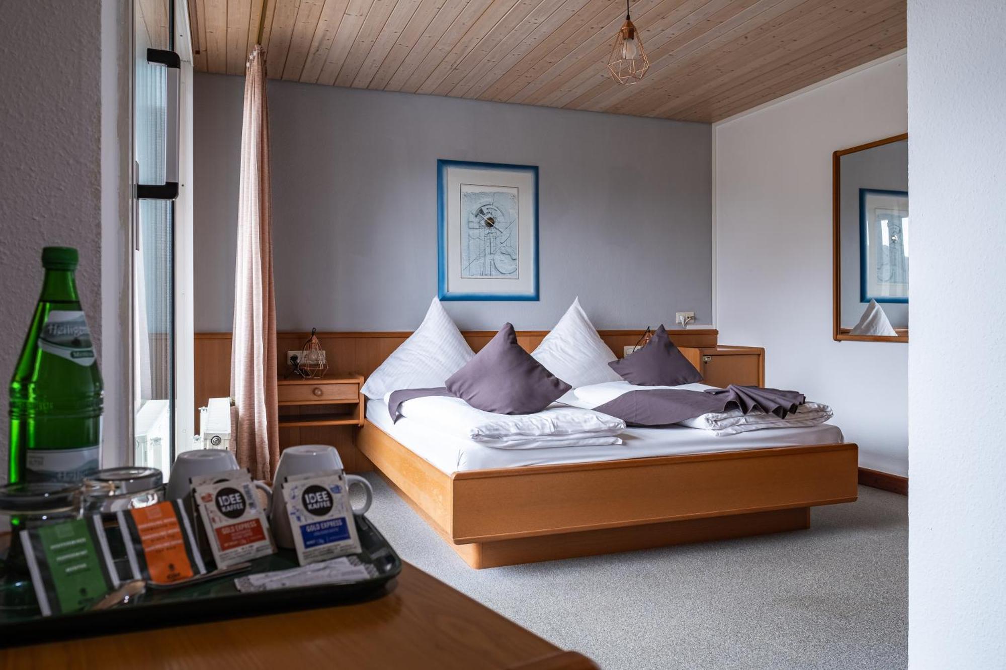Mike'S Mosel Lodge ทรัยส์-คาร์เดิน ภายนอก รูปภาพ