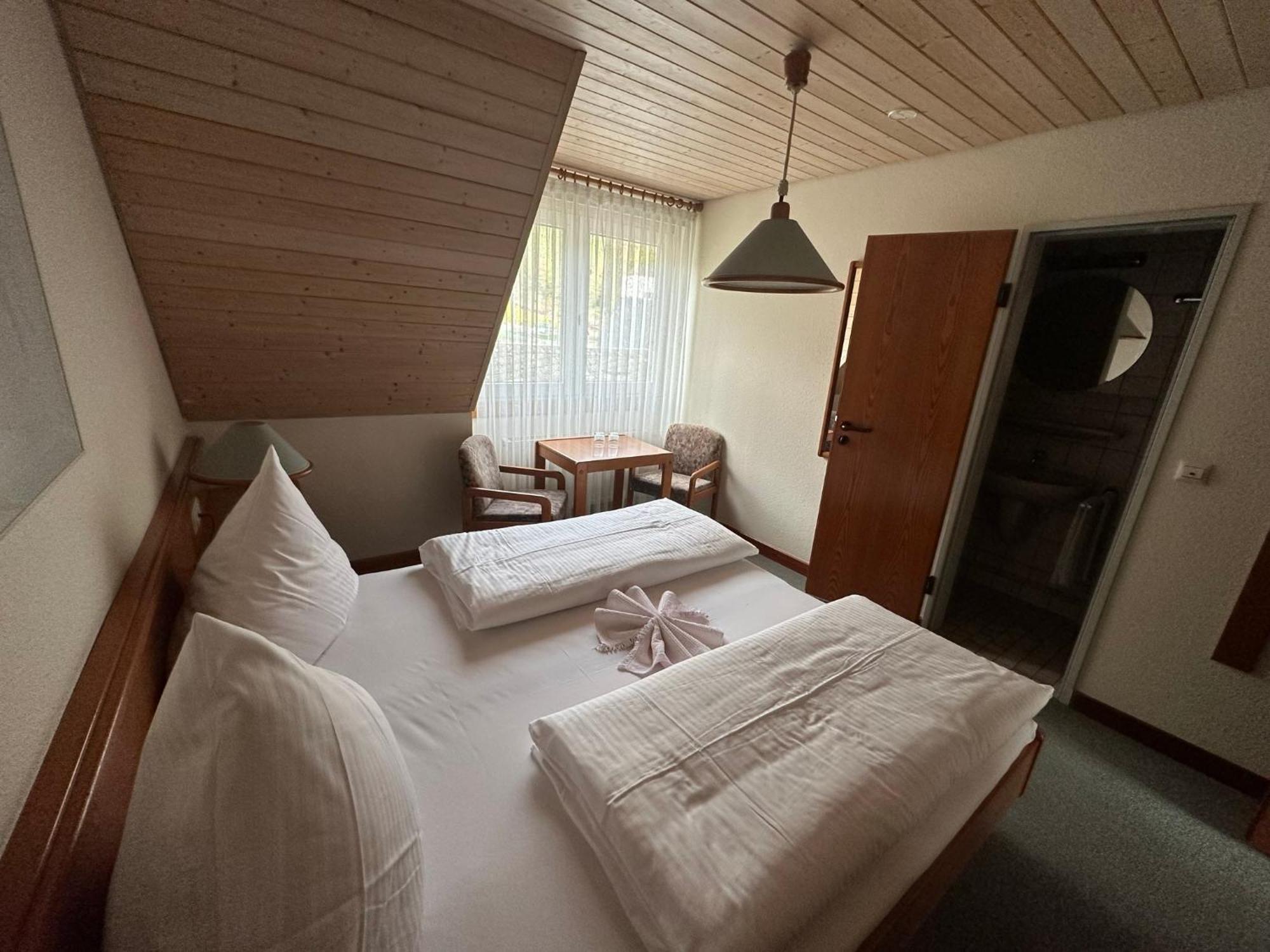 Mike'S Mosel Lodge ทรัยส์-คาร์เดิน ภายนอก รูปภาพ